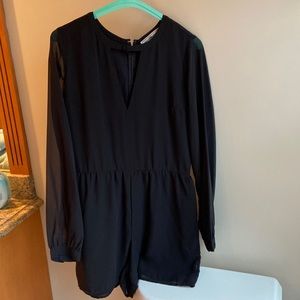 Abercrombie size 2 short romper